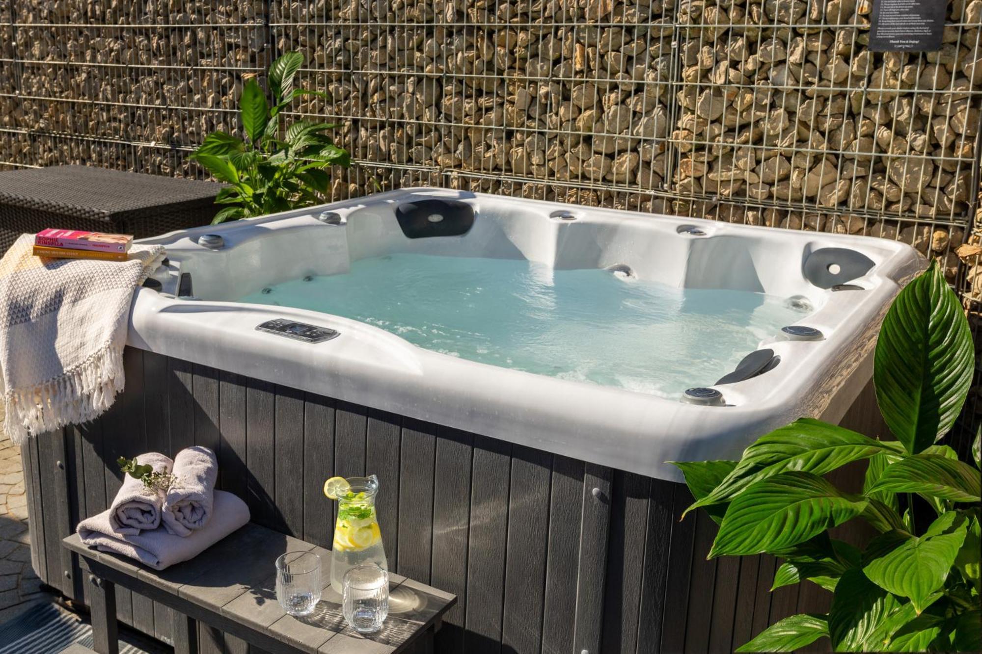 Spacious Home Sauna Hot Tub Pool Patio Bbq Hohenfels-Essingen Екстериор снимка